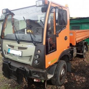 foto 4x4 hakowiec 6.5t komunal BU200 +ZIMA pojemnik syparka plug Bucher