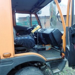 foto 4x4 hakowiec 6.5t komunal BU200 +ZIMA pojemnik syparka plug Bucher